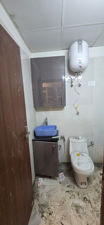 Bathroom in 2 BHK Apartment at Supertech Hues, Sector 68 – for Rent