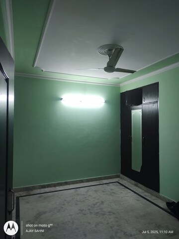 Furnished Amenities in 2 BHK Builder Floor at Kishangarh – for Rent