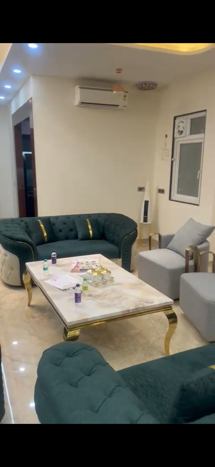 Bedroom, uchdpl-veridia-oakwood-enclave 4 Bedroom 2385 Sq.Ft. Apartment In Wave City Ghaziabad 8923862