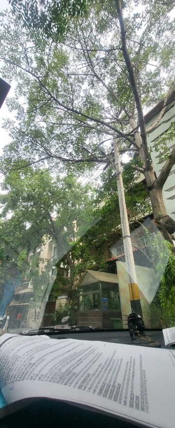 2 BHK Builder Floor For Rent in Sector 33