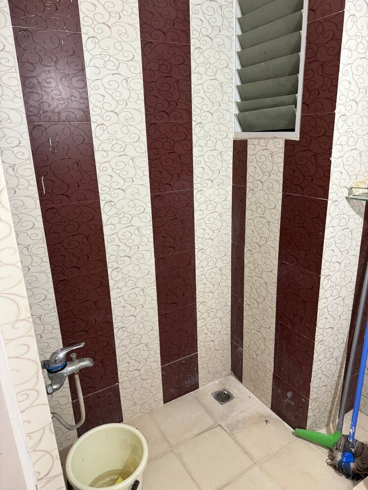 Bathroom, confident-atik 3 Bedroom 1099 Sq.Ft. Apartment In Sarjapur Road Bangalore 8923891