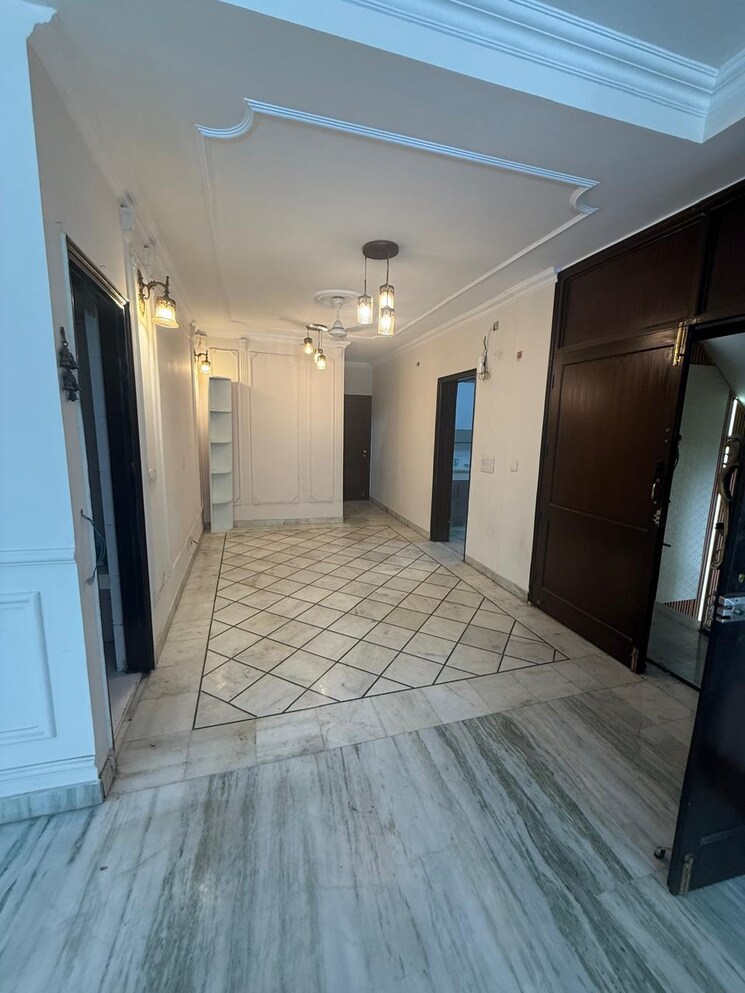 Bedroom, greater kailash ii 3 Bedroom 250 Sq.Ft. Builder Floor In Greater Kailash ii Delhi 8923909