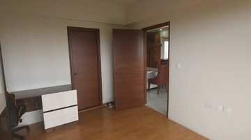 Room in 3 BHK Apartment at Aswan The Marquis, Whitefield Road – for Sale