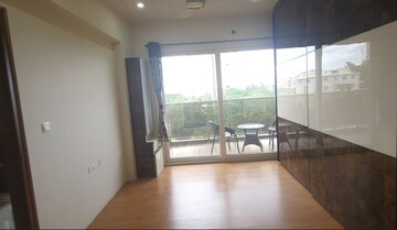 Room in 3 BHK Apartment at Aswan The Marquis, Whitefield Road – for Sale