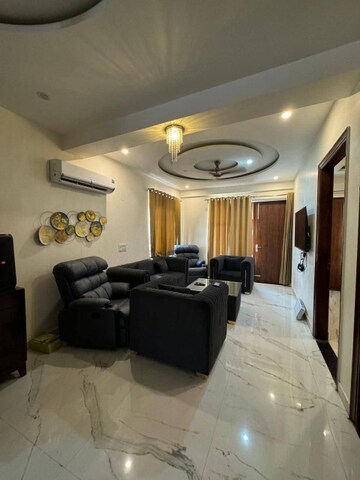 Living Room in 3 BHK Builder Floor at Tanvi villa, Sector 45 – for Rent