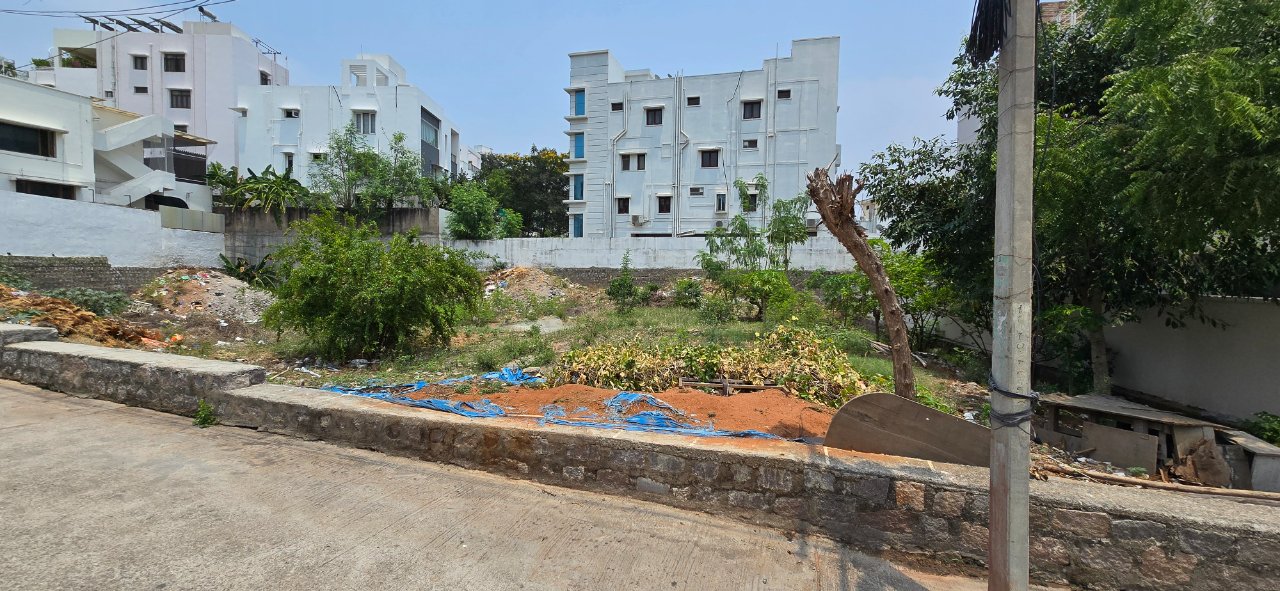 Plot For Sale in Jubilee Hills