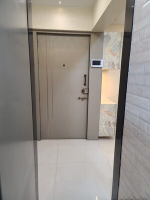 Room in 3 BHK Apartment at Wanwadi – for Sale