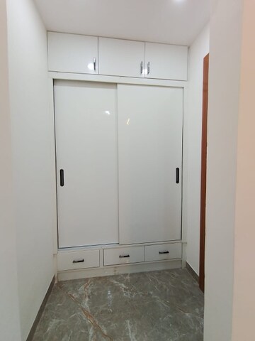 Bathroom in 2 BHK Builder Floor at Ardee City, Sector 52 – for Rent