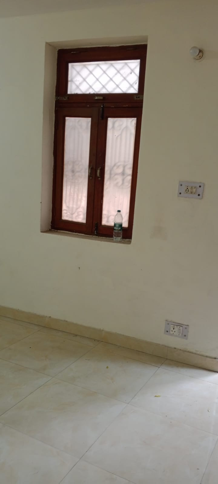 2 BHK + Pooja Room Apartment For Sale in RWA Qutab Enclave