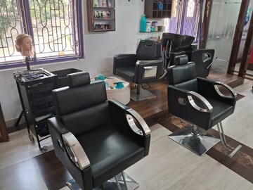 Gym in  Shop at Lalpur – for Rent
