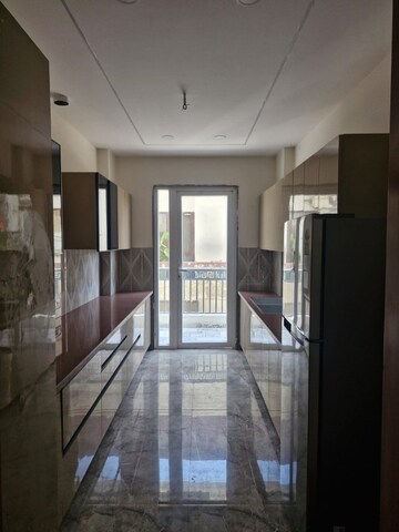 Building Lobby in 2 BHK Builder Floor at Ardee City, Sector 52 – for Rent