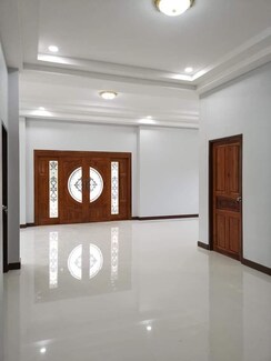 6 BHK + Pooja Room,Study Room Independent House For Sale in Civil Lines