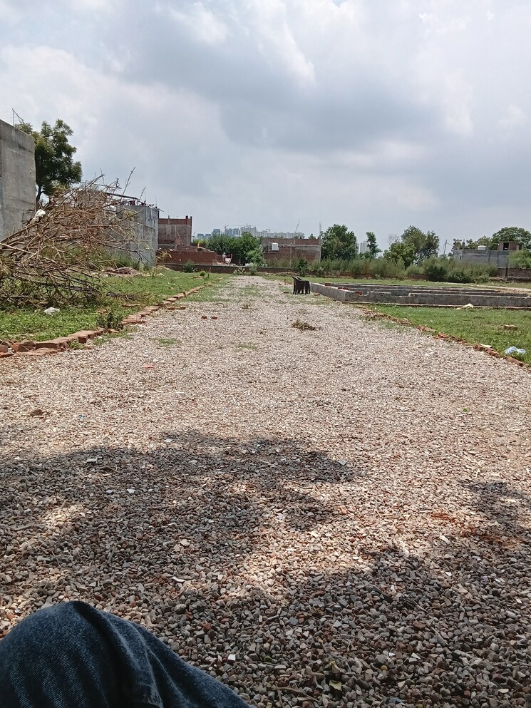 undefined, sector 123  160 Sq.Yd. Plot In Sector 123 Noida 8924036