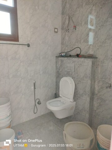 Bathroom in 3 BHK Builder Floor at Huda Market, Sector 31 – for Rent