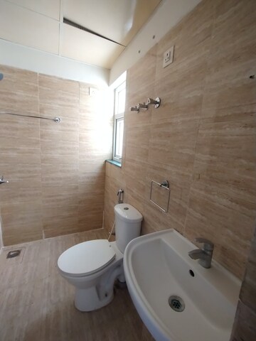 Bathroom in 3 BHK Apartment at BPTP Parkland Pride, Sector 77 – for Rent
