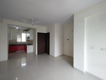 Room in 3 BHK Apartment at BPTP Parkland Pride, Sector 77 – for Rent