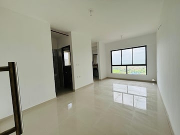 Room in 1 BHK Apartment at Wadhwa Wise City, Old Panvel – for Rent