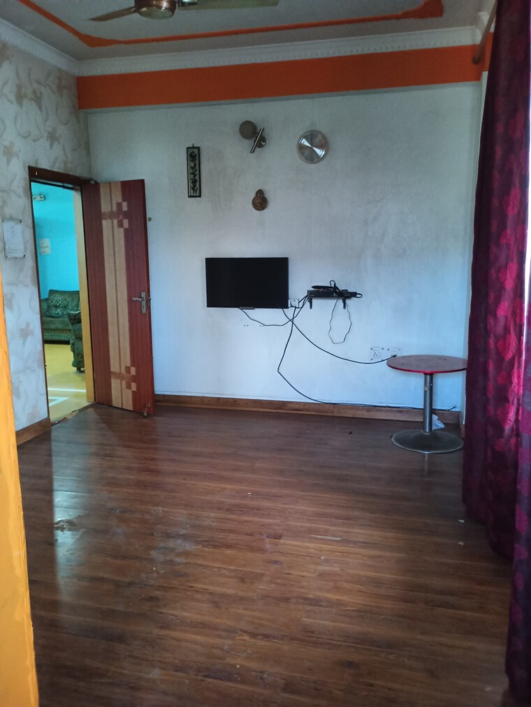 Room, ulubari 3 Bedroom 1400 Sq.Ft. Apartment In Ulubari Guwahati 8924048