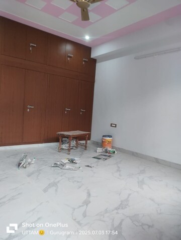 Room in 2 BHK Builder Floor at Huda Market, Sector 31 – for Rent