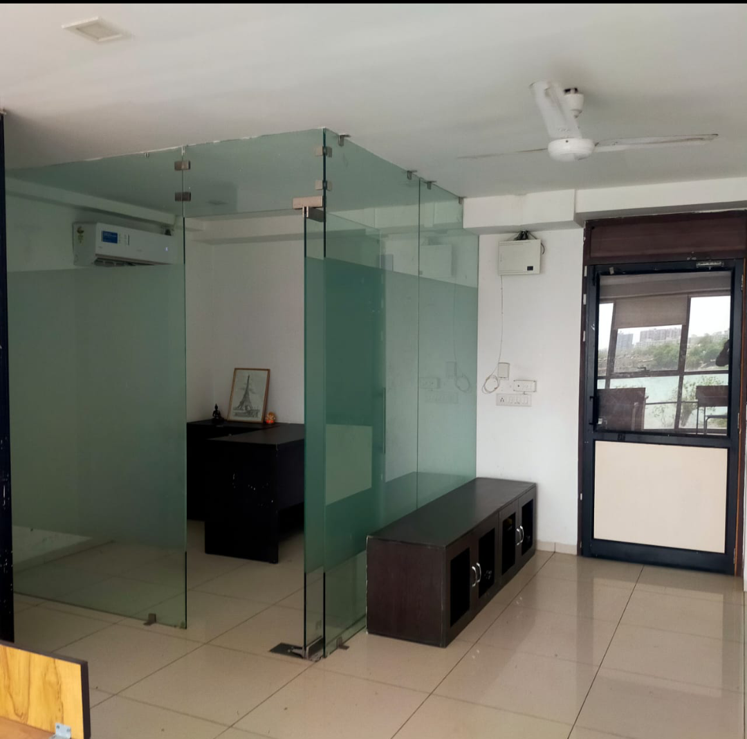 Office Space For Rent in Makarba