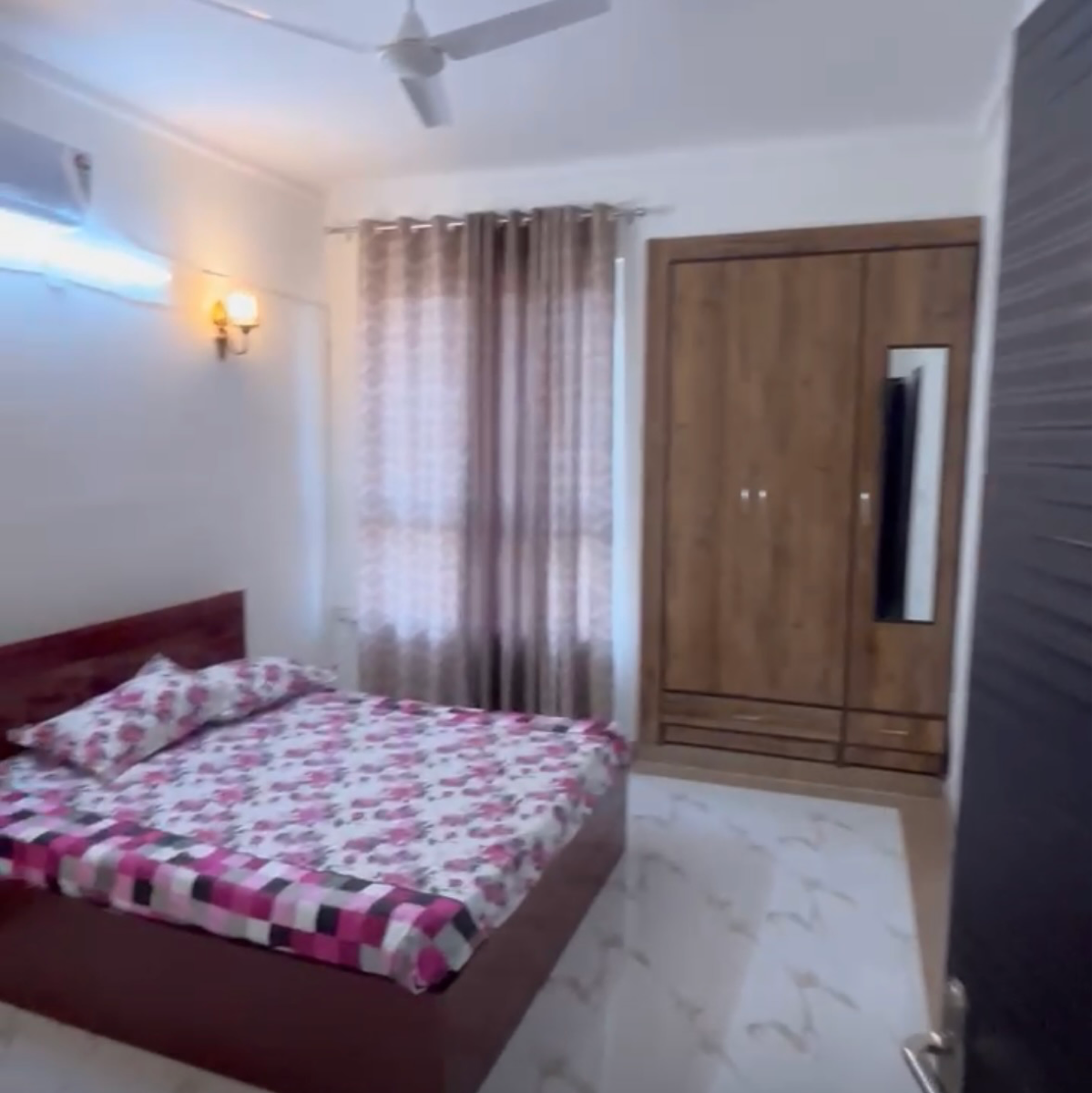 3.5 BHK + Extra Room Apartment For Rent in SDS NRI Residency Omega II