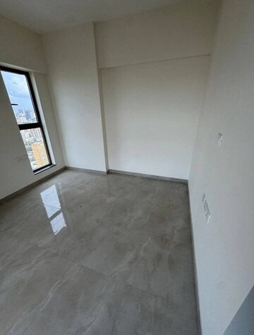 Bedroom in 3.5 BHK Apartment at Sheth Irene, Malad West – for Rent