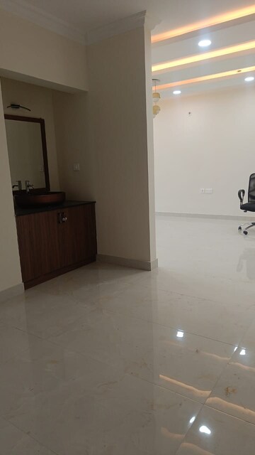 Room in 4 BHK Apartment at Vignana Nagar – for Rent