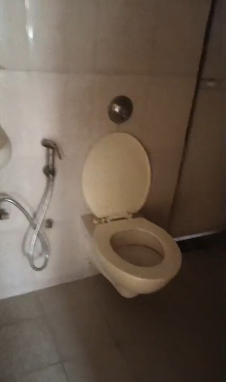 Bathroom, laxmi-avenue-d-global-city-ph-1 2 Bedroom 940 Sq.Ft. Apartment In Virar West Palghar 8924122