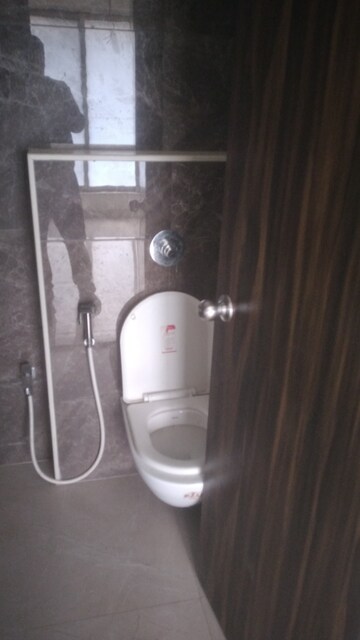 Furnished Amenities in 3 BHK Apartment at Vardhman Grandeur, Andheri West – for Rent