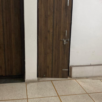 Building Lobby in 1.5 BHK Independent House at RWA Apartments Sector 41, Sector 41 – for Rent