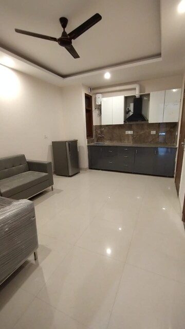 Kitchen in 2 BHK Builder Floor at Sector 28 – for Rent