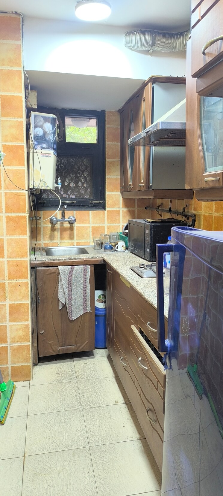 Kitchen, vasant kunj 3 Bedroom 1100 Sq.Ft. Apartment In Vasant Kunj Delhi 8923020