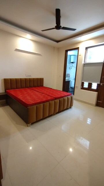 Bedroom in 2 BHK Builder Floor at Sector 28 – for Rent