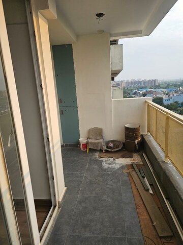 Balcony in 1 BHK Apartment at Viridian Plaza 106 Phase 2, Sector 106 – for Rent