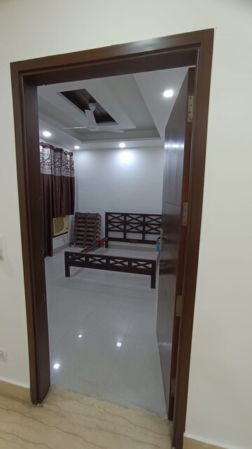 Room in 4 BHK Villa at SS Aaron Ville, Sector 48 – for Sale