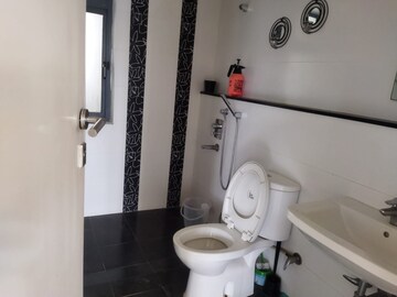 Bathroom in 2.5 BHK Apartment at Tata Aquila Heights, Jalahalli – for Sale