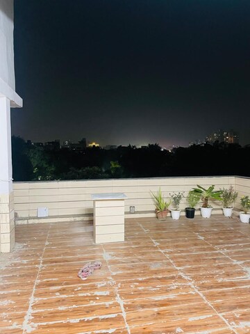 Terrace in Studio Builder Floor at Huda Market, Sector 31 – for Rent