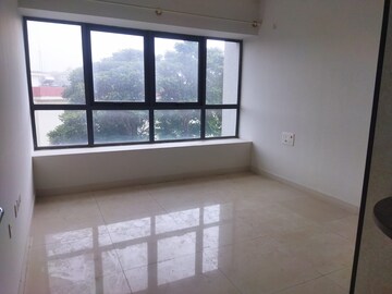 Room in 2 BHK Apartment at Tata Aquila Heights, Jalahalli – for Sale