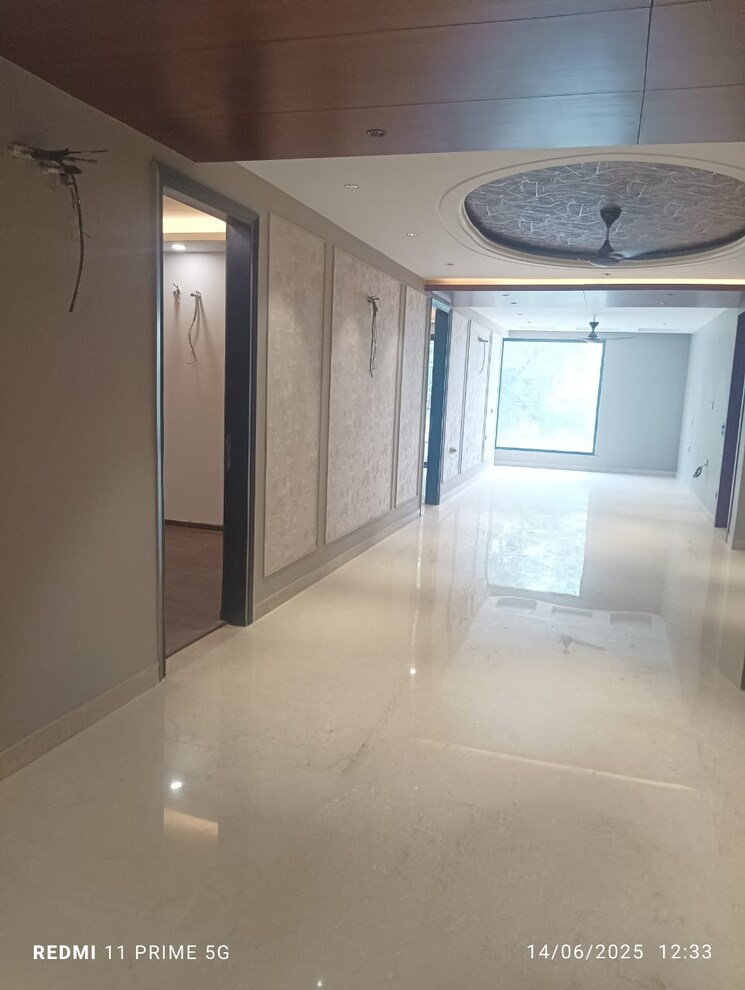 Room, emaar-marbella 5 Bedroom 360 Sq.Yd. Apartment In Sector 66 Gurgaon 8924251