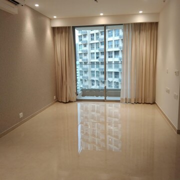 Room in 2 BHK Apartment at Hiranandani Highland, Powai – for Rent