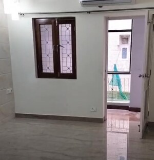 Building Lobby in 3 BHK Apartment at Vipul Greens, Sector 48 – for Sale