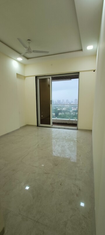 Room in 2 BHK Apartment at Borivali West – for Sale