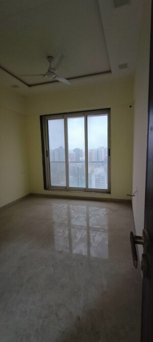 Room in 2 BHK Apartment at Borivali West – for Sale