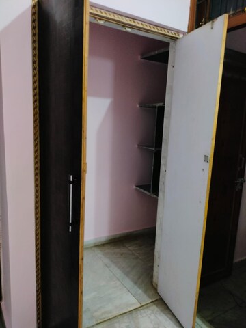 Furnished Amenities in 3 BHK Villa at Keshav Nagar – for Rent