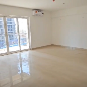 Room in 4 BHK Apartment at Ansal Height 86, Nawada Fatehpur – for Rent