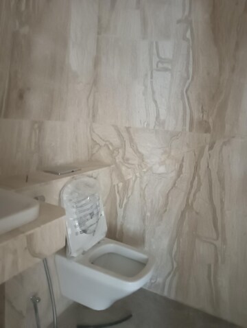 Bathroom in 5 BHK Apartment at Rustomjee Crown, Prabhadevi – for Rent