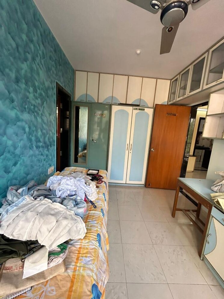 Master Bedroom, evershine-millennium-paradise 3 Bedroom 800 Sq.Ft. Apartment In Kandivali East Mumbai 8924316