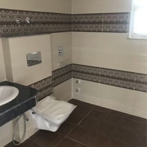 Bathroom in 3.5 BHK Apartment at Pareena Express Heights, Sector 99 – for Sale