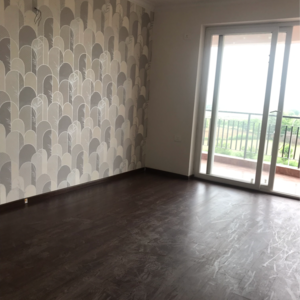 Room in 3.5 BHK Apartment at Pareena Express Heights, Sector 99 – for Sale