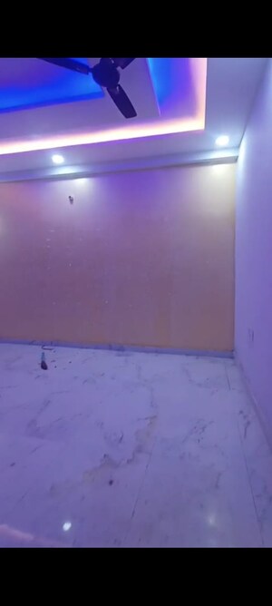 3 BHK Builder Floor For Sale in Mahagunpuram